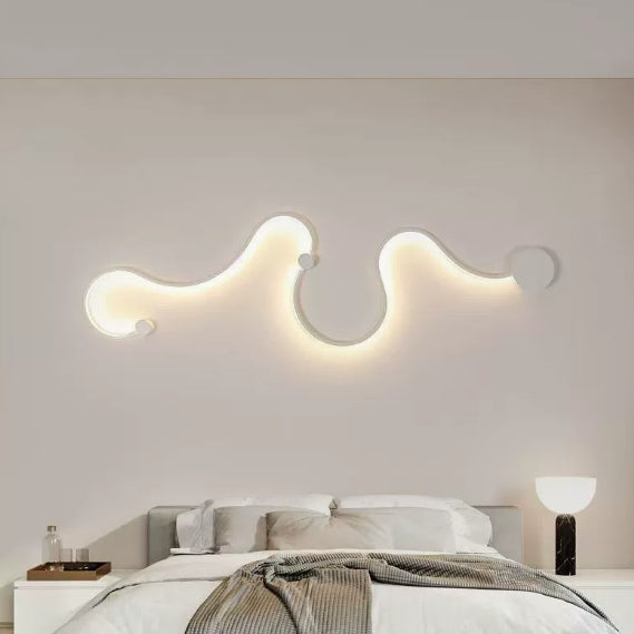 Sleek Modern Wall Sconce With Minimalist Personalized Design