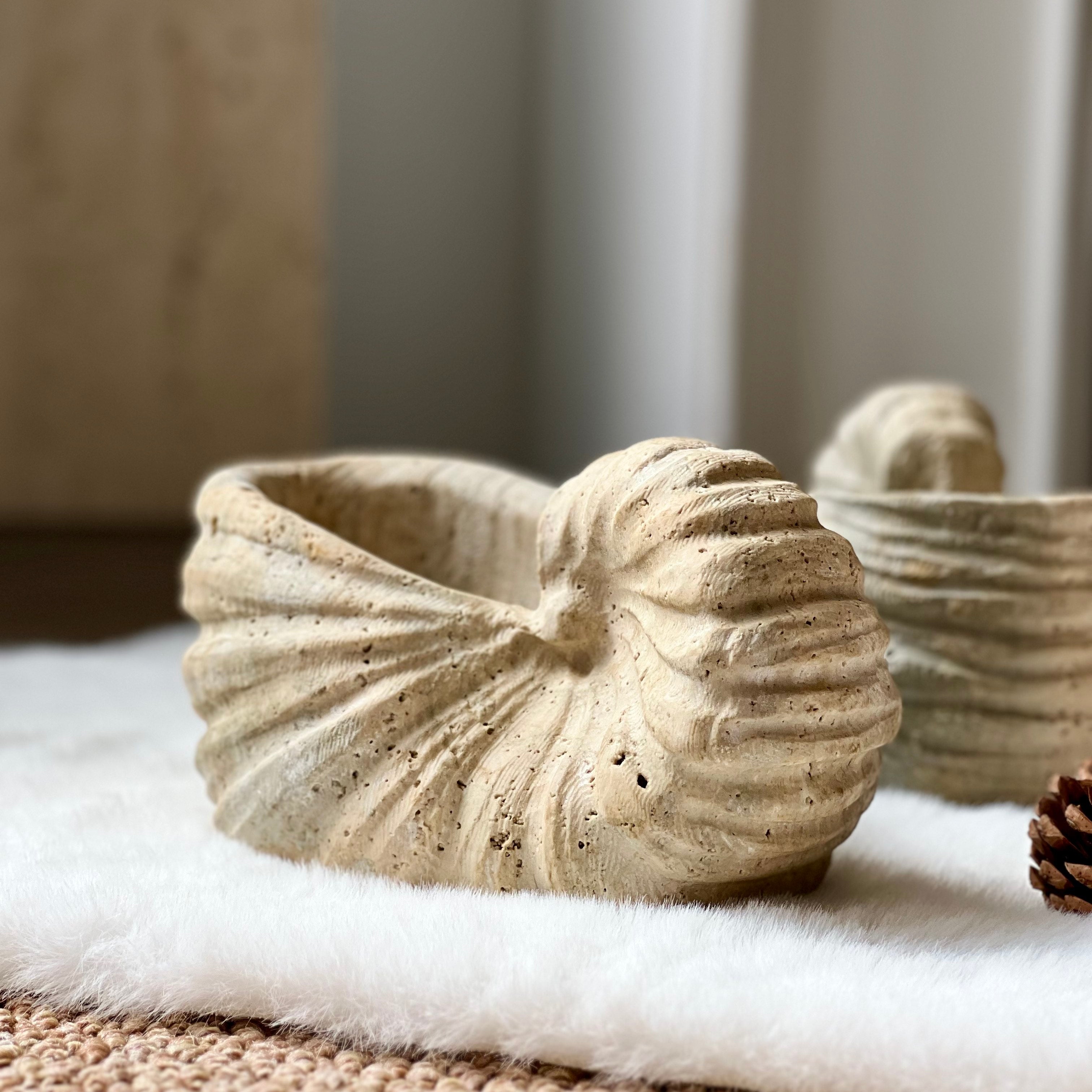 Natural Silver-Gray Travertine Conch Ornament